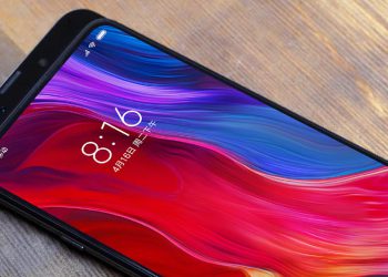 ไม่ต้องลือ!! ประธาน Xiaomi อวดโฉม Xiaomi Mi Mix 3 ด้วยตนเอง ใช้กล้องสไลด์ เปิดตัวตุลาคมนี้
