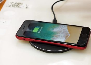 แฮกเกอร์ จัดการเพิ่มเทคโนโลยี Wireless Charging ให้กับ iPhone 7 ได้สำเร็จ