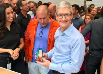 ปัญหาใหญ่ของ Apple คือ iPhone X ได้รับความนิยมมากเกินไป