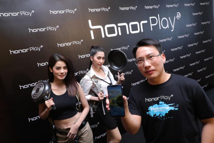 เขย่าวงการเกมมือถือ!! Honor Play เปิดตัวในไทยราคา 9,990 บาท ซื้อพร้อมแพคเกจ AIS เหลือเพียง 5,990 บาท 