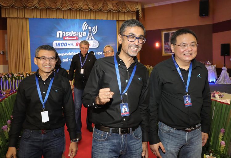 ดีแทค ไตรเน็ตชนะประมูลใบอนุญาตคลื่น 1800 MHz ในราคา 12,511 ล้านบาท  