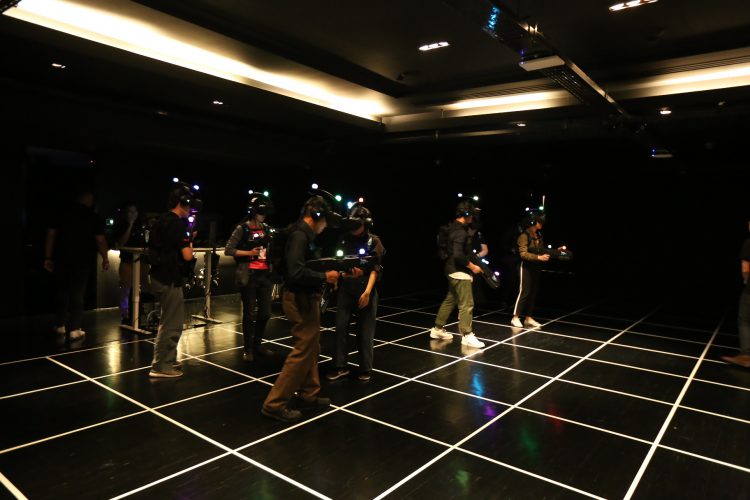 ZERO LATENCY สนามแข่งขัน Virtual Reality แบบไร้สายขนาดยักษ์มาเปิดให้บริการในประเทศไทยแล้ว