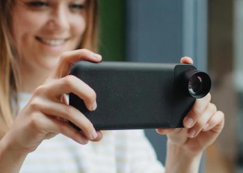 Moment เปิดตัว Battery Photo Case สำหรับ iPhone XS (รวมถึง iPhone X) มาพร้อมปุ่มชัตเตอร์ด้านข้าง ผ่านการรับรอง MFi