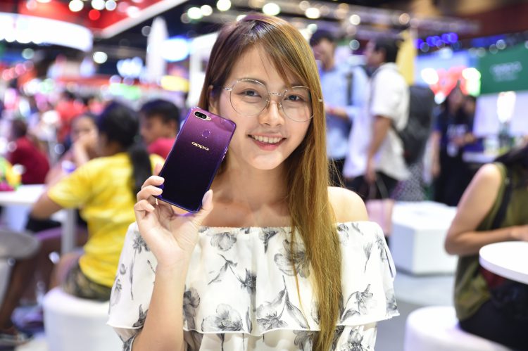 ฮิตถล่มทลาย!! OPPO F9 Starry Purple วางขายวันแรก ทำยอดขายสูงสุดเป็นอันดับ 1 ภายในงาน Thailand Mobile Expo 2018 