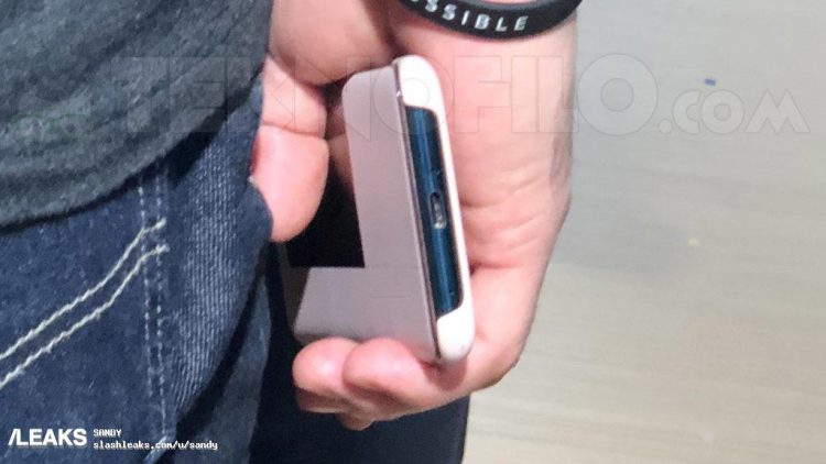 ต้นแบบ Huawei Mate 20 Pro ถูกจับภาพได้ที่งาน IFA 2018 ดีไซน์ตรงกับภาพหลุด