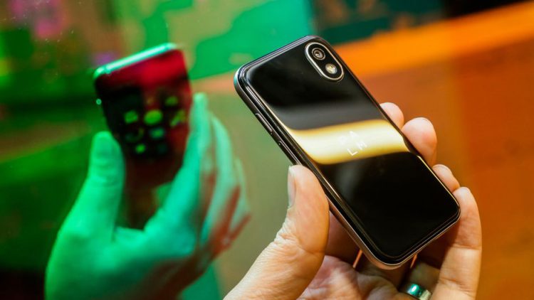 แบรนด์ Palm กลับมาแล้ว ในฐานะอุปกรณ์ Android ที่มีขนาดหน้าจอ 3.3 นิ้ว แต่ไม่ใช่โทรศัพท์มือถือ