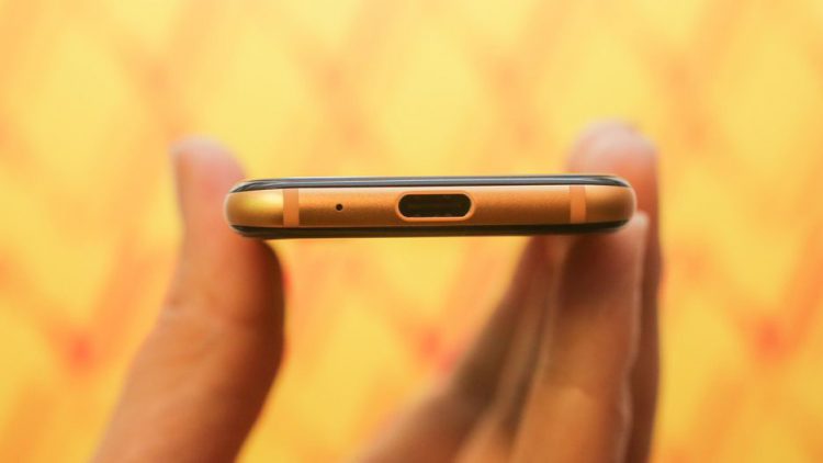 แบรนด์ Palm กลับมาแล้ว ในฐานะอุปกรณ์ Android ที่มีขนาดหน้าจอ 3.3 นิ้ว แต่ไม่ใช่โทรศัพท์มือถือ