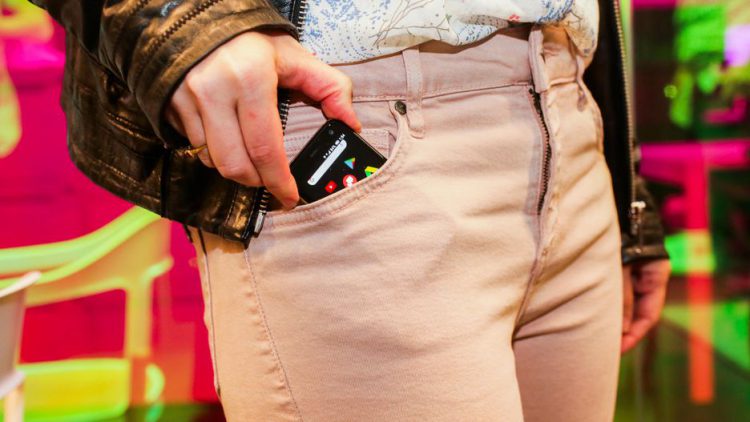 แบรนด์ Palm กลับมาแล้ว ในฐานะอุปกรณ์ Android ที่มีขนาดหน้าจอ 3.3 นิ้ว แต่ไม่ใช่โทรศัพท์มือถือ