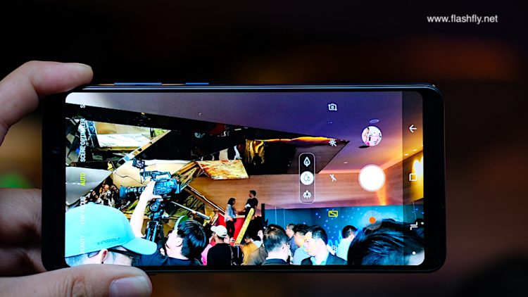 พรีวิวสัมผัสแรก Samsung Galaxy A9 สมาร์ทโฟนกล้องหลัง 4 ตัวรุ่นแรกของโลก