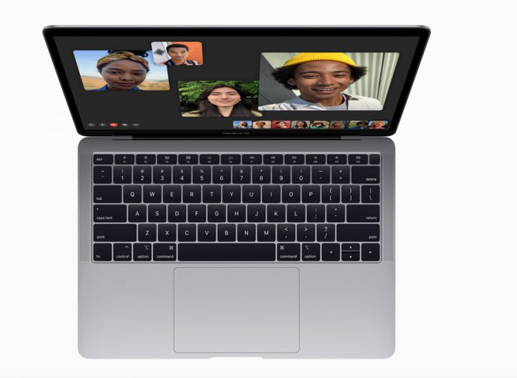 Apple เปิดตัว MacBook Air โฉมใหม่หมด มาพร้อมจอภาพ Retina Display ขนาด 13 นิ้ว Touch ID โปรเซสเซอร์รุ่นใหม่ล่าสุดและขนาดกะทัดรัดยิ่งกว่าเดิม