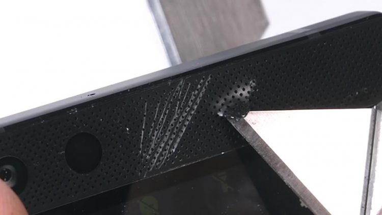 Razer Phone 2 ถูกทดสอบความทนทานแล้ว ก่อนเข้ามาวางจำหน่ายในไทยต้นเดือนหน้า (ชมคลิป!!)