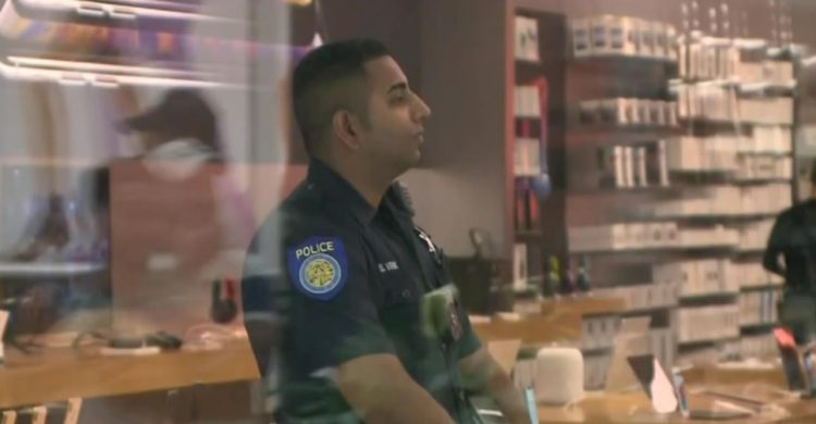 Apple ขอกำลังเจ้าหน้าที่ตำรวจ มาช่วยเฝ้าระวังร้านค้า Apple Store ในรัฐแคลิฟอร์เนีย