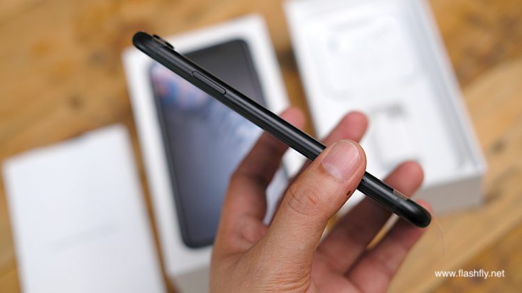 รีวิวแกะกล่อง iPhone XR สีดำ ความจุ 256GB เครื่องศูนย์ประเทศไทย