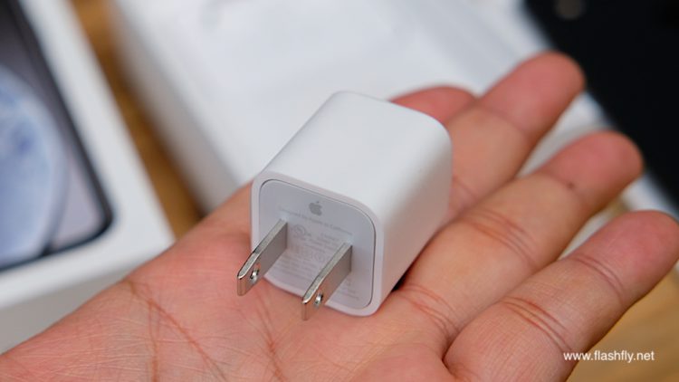 รีวิวแกะกล่อง iPhone XR สีดำ ความจุ 256GB เครื่องศูนย์ประเทศไทย