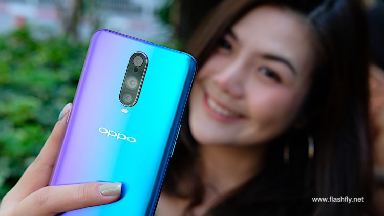 รีวิว OPPO R17 Pro สุดยอดสมาร์ทโฟนแห่งปี ดีไซน์สุดงาม สแกนนิ้วบนจอ กล้องหลัง 2 รูรับแสง โหมดถ่ายภาพกลางคืนขั้นเทพ ชาร์จเร็วที่สุดในโลก