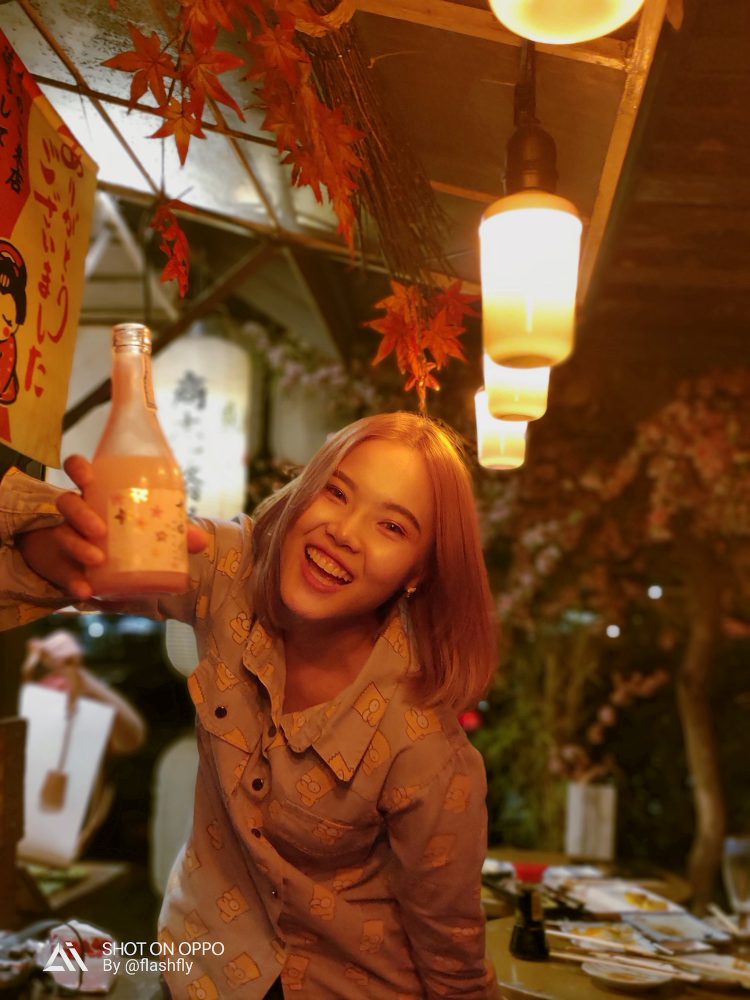 รีวิว OPPO R17 Pro สุดยอดสมาร์ทโฟนแห่งปี ดีไซน์สุดงาม สแกนนิ้วบนจอ กล้องหลัง 2 รูรับแสง โหมดถ่ายภาพกลางคืนขั้นเทพ ชาร์จเร็วที่สุดในโลก