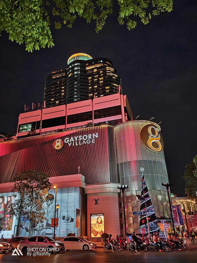 รีวิว OPPO R17 Pro สุดยอดสมาร์ทโฟนแห่งปี ดีไซน์สุดงาม สแกนนิ้วบนจอ กล้องหลัง 2 รูรับแสง โหมดถ่ายภาพกลางคืนขั้นเทพ ชาร์จเร็วที่สุดในโลก