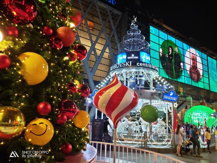 รีวิว OPPO R17 Pro สุดยอดสมาร์ทโฟนแห่งปี ดีไซน์สุดงาม สแกนนิ้วบนจอ กล้องหลัง 2 รูรับแสง โหมดถ่ายภาพกลางคืนขั้นเทพ ชาร์จเร็วที่สุดในโลก