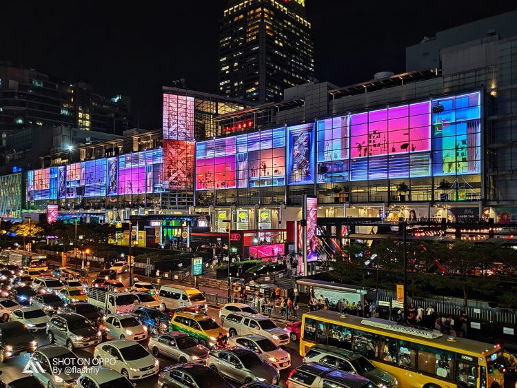 รีวิว OPPO R17 Pro สุดยอดสมาร์ทโฟนแห่งปี ดีไซน์สุดงาม สแกนนิ้วบนจอ กล้องหลัง 2 รูรับแสง โหมดถ่ายภาพกลางคืนขั้นเทพ ชาร์จเร็วที่สุดในโลก