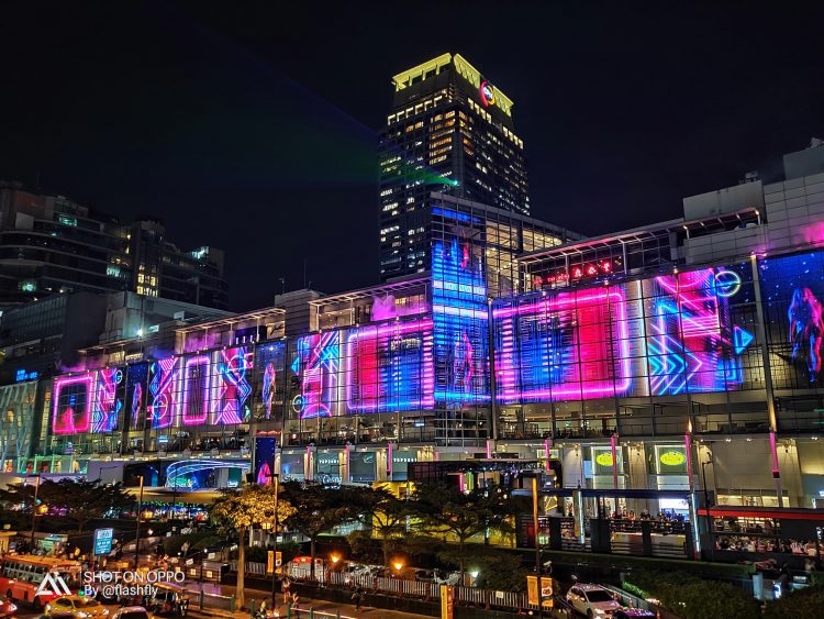 รีวิว OPPO R17 Pro สุดยอดสมาร์ทโฟนแห่งปี ดีไซน์สุดงาม สแกนนิ้วบนจอ กล้องหลัง 2 รูรับแสง โหมดถ่ายภาพกลางคืนขั้นเทพ ชาร์จเร็วที่สุดในโลก