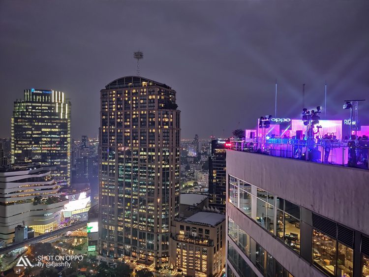 รีวิว OPPO R17 Pro สุดยอดสมาร์ทโฟนแห่งปี ดีไซน์สุดงาม สแกนนิ้วบนจอ กล้องหลัง 2 รูรับแสง โหมดถ่ายภาพกลางคืนขั้นเทพ ชาร์จเร็วที่สุดในโลก