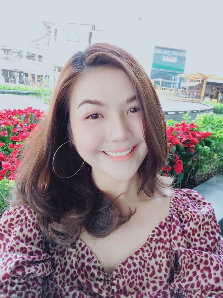 รีวิว OPPO R17 Pro สุดยอดสมาร์ทโฟนแห่งปี ดีไซน์สุดงาม สแกนนิ้วบนจอ กล้องหลัง 2 รูรับแสง โหมดถ่ายภาพกลางคืนขั้นเทพ ชาร์จเร็วที่สุดในโลก