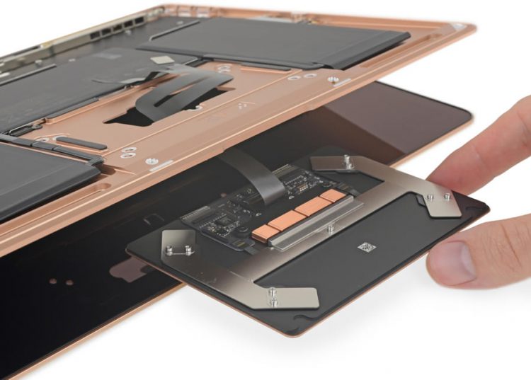 MacBook Air 2018 ถูกชำแหละแล้ว!! ยืนยันเปลี่ยนแบตเตอรี่ได้ง่ายขึ้น ใช้ปุ่มคีย์บอร์ดรุ่นเดียวกับ MacBook Pro