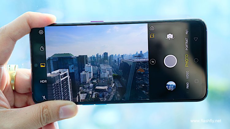 พรีวิว OPPO R17 Pro มาพร้อมกล้องหลัง 3 ตัว f/1.5 ชาร์จเร็วที่สุดในโลกด้วย Super VOOC Flash Charge