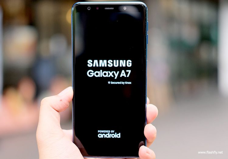 รีวิว Samsung Galaxy A7 สมาร์ทโฟนกล้องหลัง 3 ตัว รุ่นแรก กับดีไซน์พรีเมี่ยมสุดเงางาม สแกนนิ้วใหม่ที่ขอบด้านข้าง กับราคาเริ่มต้น 10,990 บาท