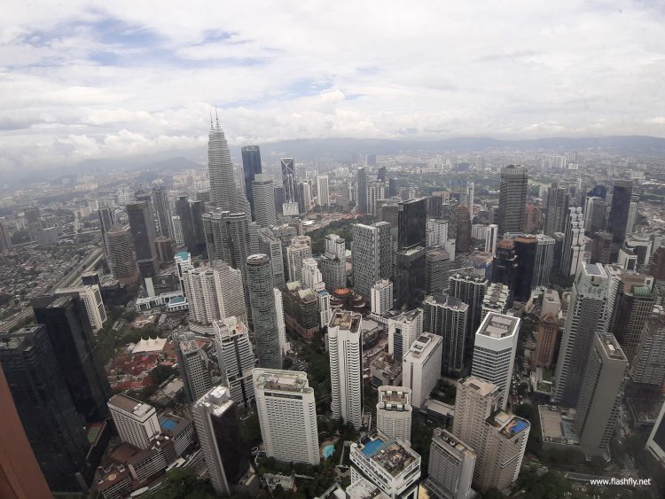 รีวิว Samsung Galaxy A7 สมาร์ทโฟนกล้องหลัง 3 ตัว รุ่นแรก กับดีไซน์พรีเมี่ยมสุดเงางาม สแกนนิ้วใหม่ที่ขอบด้านข้าง กับราคาเริ่มต้น 10,990 บาท