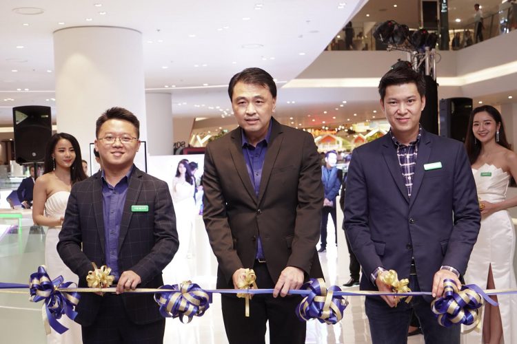 เปิดตัว OPPO Flagship Store แห่งแรกของประเทศไทย  ณ อภิมหาโครงการเมือง ICONSIAM