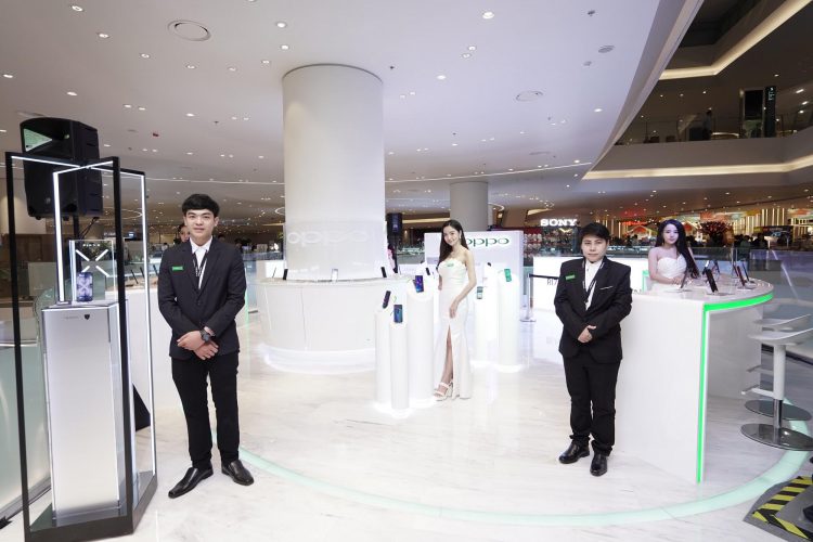 เปิดตัว OPPO Flagship Store แห่งแรกของประเทศไทย  ณ อภิมหาโครงการเมือง ICONSIAM