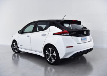 Nissan Leaf รถยนต์พลังงานไฟฟ้าที่ขายดีที่สุดในโลก เคาะราคาในไทย 1,990,000 บาท