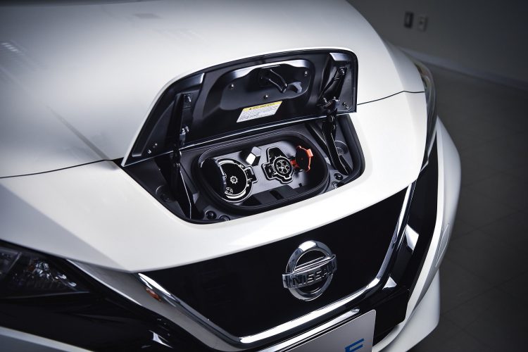 Nissan Leaf รถยนต์พลังงานไฟฟ้าที่ขายดีที่สุดในโลก เคาะราคาในไทย 1,990,000 บาท