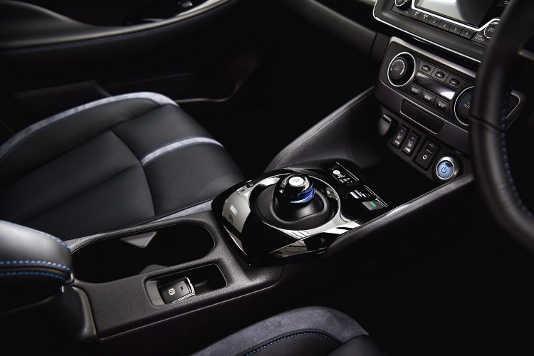 Nissan Leaf รถยนต์พลังงานไฟฟ้าที่ขายดีที่สุดในโลก เคาะราคาในไทย 1,990,000 บาท