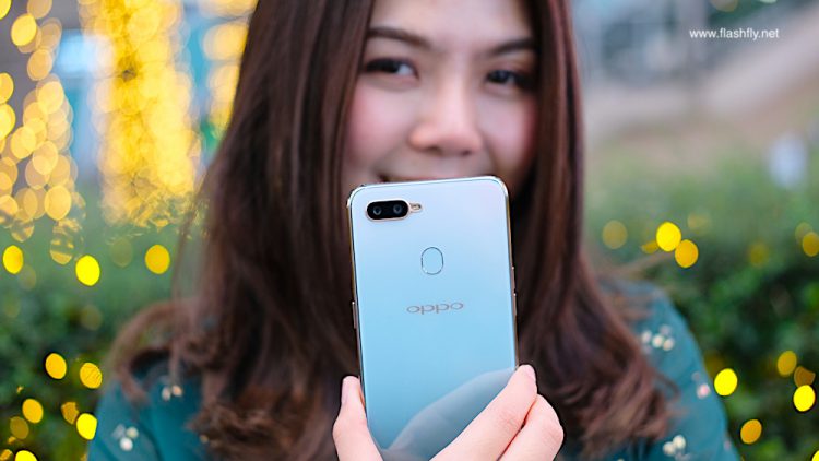ต้อนรับปีใหม่ด้วย OPPO F9 รุ่นพิเศษ สีเขียวหยก Jade Green ไล่เฉดสีตัดขอบทองสุดงาม ความหมายมงคล มีจำนวนจำกัด