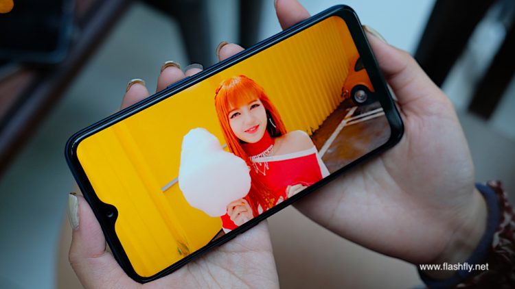 รีวิว OPPO A7 สมาร์ทโฟนดีไซน์พรีเมี่ยม มาพร้อมแรม 4GB แบตก้อนใหญ่ 4230mAh เล่นเกมดูหนังจุใจในราคา 6,990 บาท