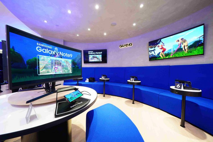 Samsung จัดเซอร์ไพร์สส่งท้ายปี เปิดตัว “ซัมซุง เอ็กซ์พีเรียนซ์ สโตร์ ลาร์จ” แฟลกชิปสโตร์แห่งแรกของไทย ชั้น 4 เซ็นทรัลเวิร์ล