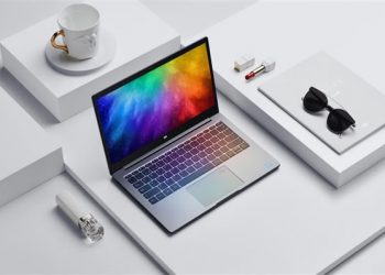 Xiaomi Mi Notebook Air รุ่น 12.5 นิ้ว เปิดตัวทางการ ราคาราว 18,890 บาท