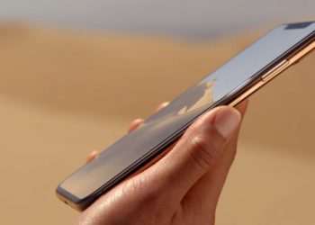 iPhone ในปี 2019 จะใช้จอแสดงผล OLED รูปแบบใหม่ ทำให้เครื่องบางและเบากว่าเดิม