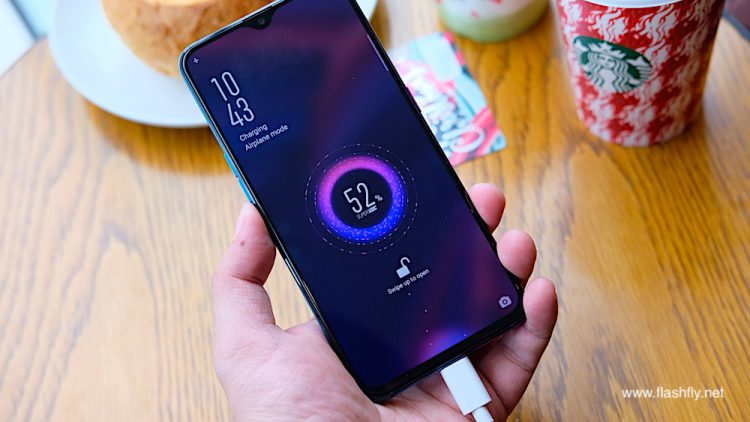 ชีวิตดีขึ้นเยอะ!! พก OPPO R17 Pro ไปเที่ยวทั้งวันชาร์จแบตแค่ 10 นาทีได้ถึง 40% ด้วย SuperVOOC Flash Charge ที่เร็วที่สุดในโลก