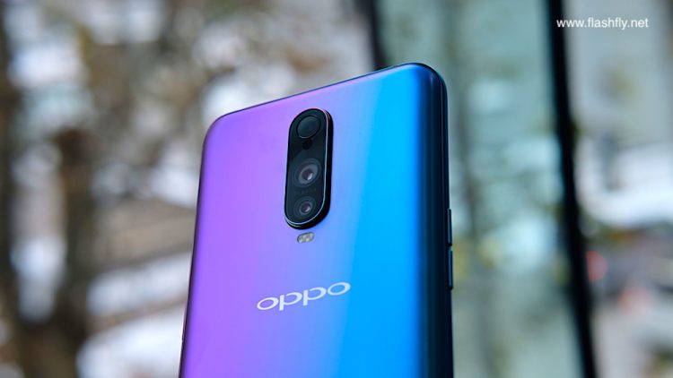 ชีวิตดีขึ้นเยอะ!! พก OPPO R17 Pro ไปเที่ยวทั้งวันชาร์จแบตแค่ 10 นาทีได้ถึง 40% ด้วย SuperVOOC Flash Charge ที่เร็วที่สุดในโลก