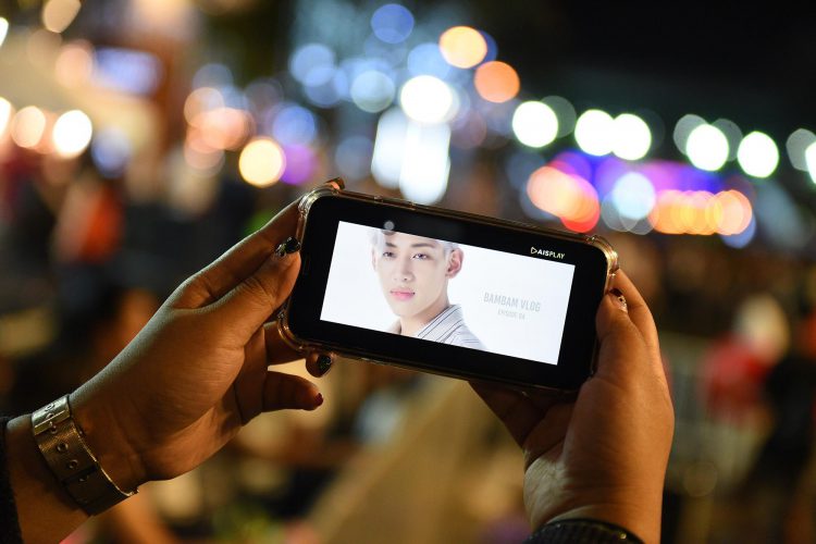 AIS เผยคนไทยยุคดิจิทัล ฮิตส่งความสุขปีใหม่ 2562 ผ่านโลกโซเชียล เพิ่มมากถึง 2 เท่า