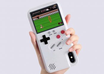 สนมั้ย!! เคส iPhone XS และ iPhone XS Max ที่มาในรูปแบบ Game Boy Color พร้อมติดตั้ง 36 เกมยอดนิยม มีแบตเตอรี่ในตัว ราคาราว 1,600 บาท