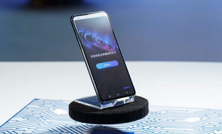 มารู้จักกับ Vivo APEX 2019 ต้นแบบสมาร์ทโฟน 5G แห่งอนาคต สแกนลายนิ้วมือแบบเต็มหน้าจอ  ไม่มีรอยต่อ หรือปุ่มกด