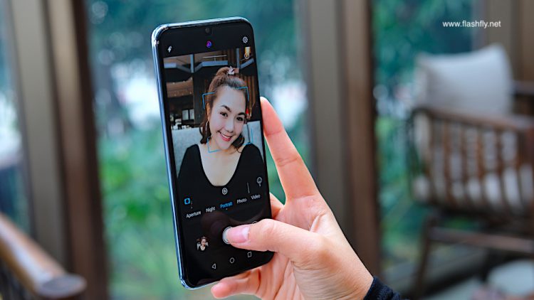 รีวิว Honor 10 Lite ดีไซน์ไล่เฉดสีสุดงาม เซลฟี่สวย สไตล์คุณ กล้อง AI ความละเอียด 24 ล้านพิกเซล สเปกแรงระดับเรือธง ราคาสุดคุ้ม