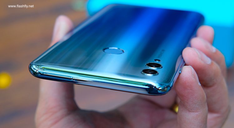 รีวิว Honor 10 Lite ดีไซน์ไล่เฉดสีสุดงาม เซลฟี่สวย สไตล์คุณ กล้อง AI ความละเอียด 24 ล้านพิกเซล สเปกแรงระดับเรือธง ราคาสุดคุ้ม