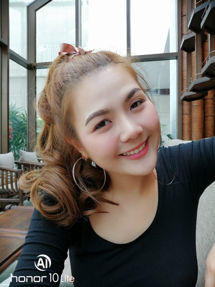 รีวิว Honor 10 Lite ดีไซน์ไล่เฉดสีสุดงาม เซลฟี่สวย สไตล์คุณ กล้อง AI ความละเอียด 24 ล้านพิกเซล สเปกแรงระดับเรือธง ราคาสุดคุ้ม