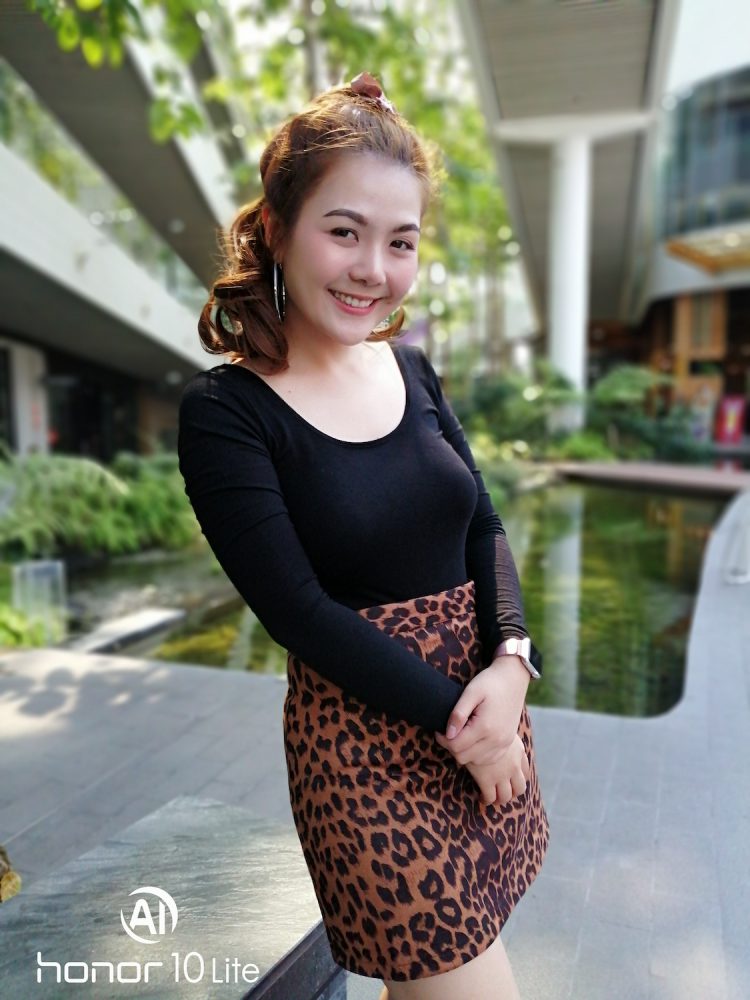 รีวิว Honor 10 Lite ดีไซน์ไล่เฉดสีสุดงาม เซลฟี่สวย สไตล์คุณ กล้อง AI ความละเอียด 24 ล้านพิกเซล สเปกแรงระดับเรือธง ราคาสุดคุ้ม