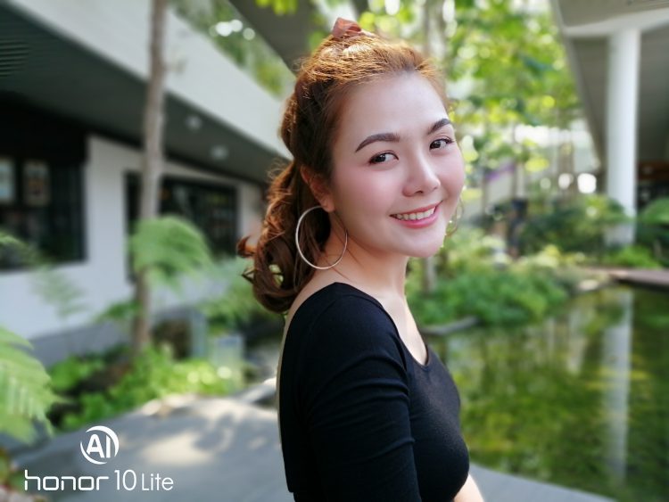 รีวิว Honor 10 Lite ดีไซน์ไล่เฉดสีสุดงาม เซลฟี่สวย สไตล์คุณ กล้อง AI ความละเอียด 24 ล้านพิกเซล สเปกแรงระดับเรือธง ราคาสุดคุ้ม